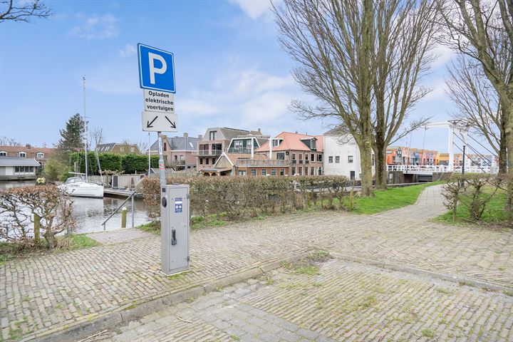 View photo 77 of Voorstraat 24