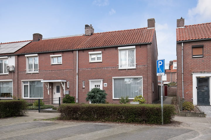 View photo 34 of Johan Brouwerstraat 36