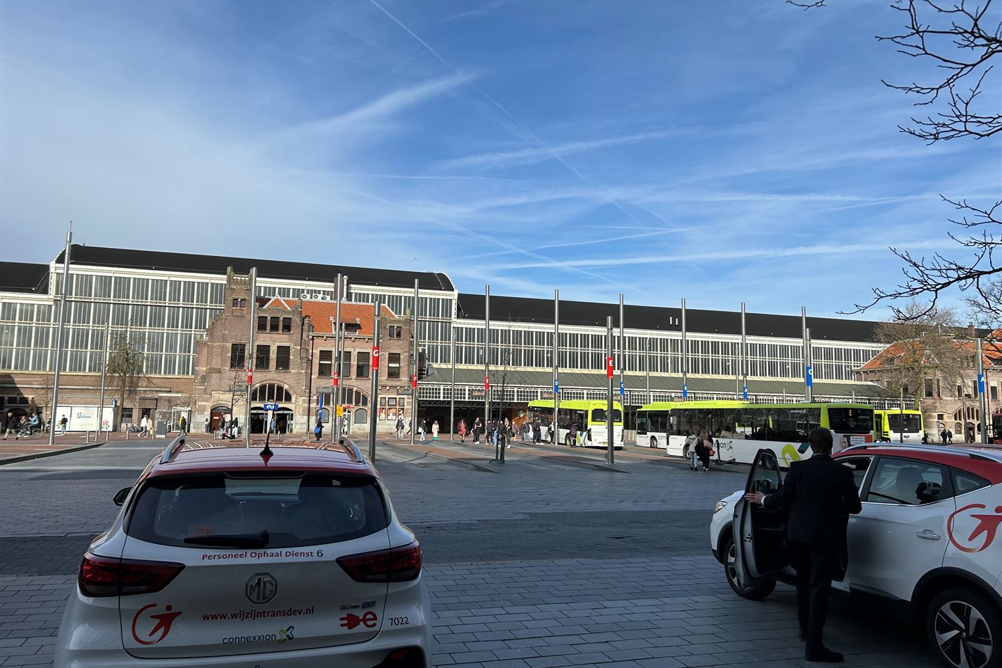 View photo 4 of Stationsplein 64-66