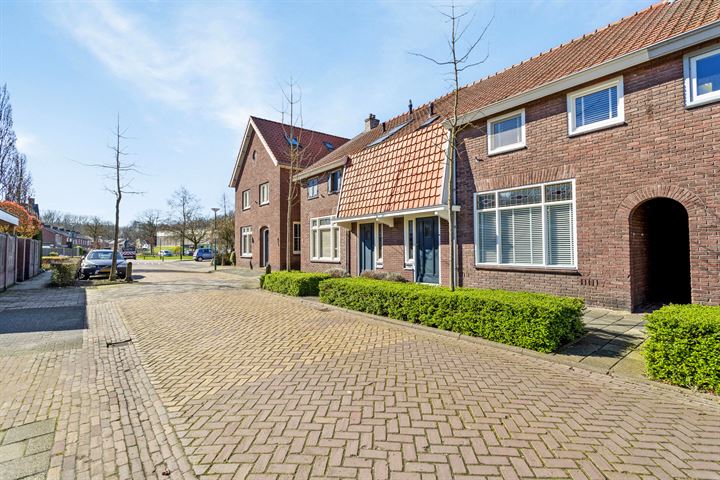 Bekijk foto 45 van Streepenstraat 38