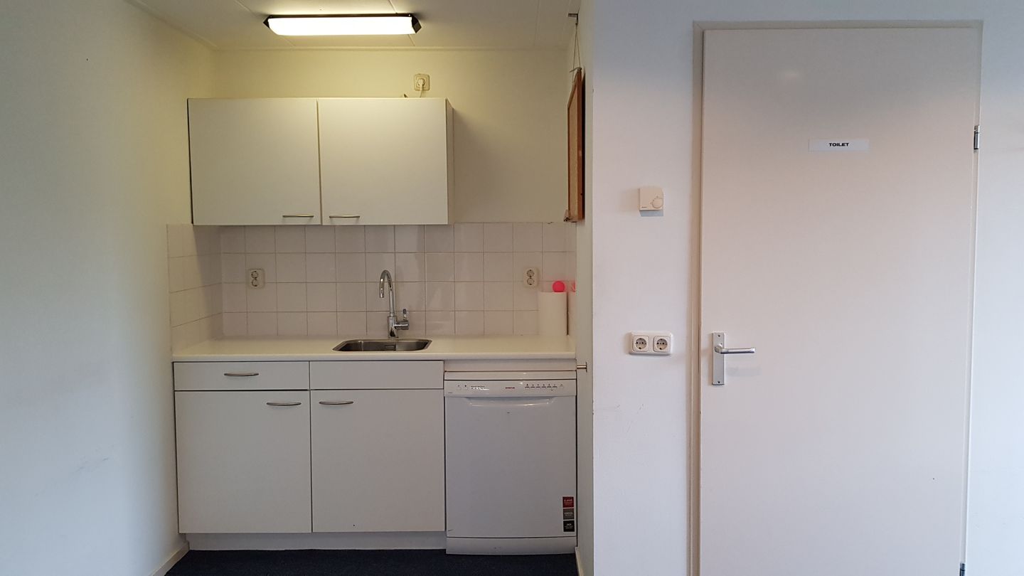 View photo 3 of Dorpsweg 132