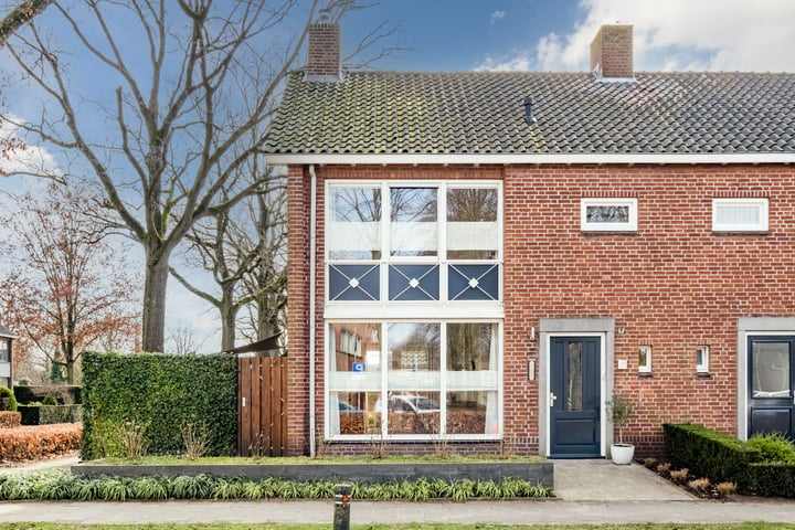 Bekijk foto 1 van Weverstraat 63