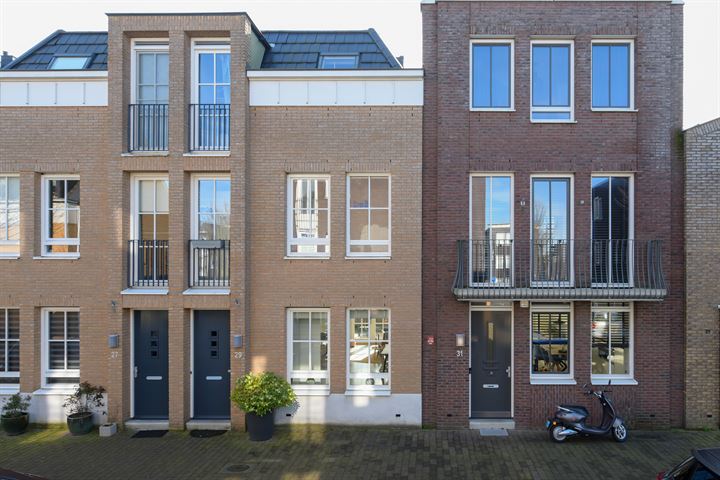 Bekijk foto 1 van Uitdamstraat 29