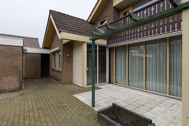 Bekijk foto 32 van Dorpsstraat 36