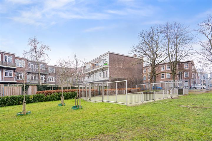 Bekijk foto 32 van Van der Wyckstraat 16