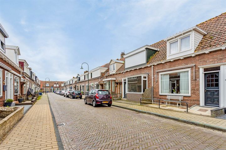 Bekijk foto 3 van Prinses Irenestraat 25