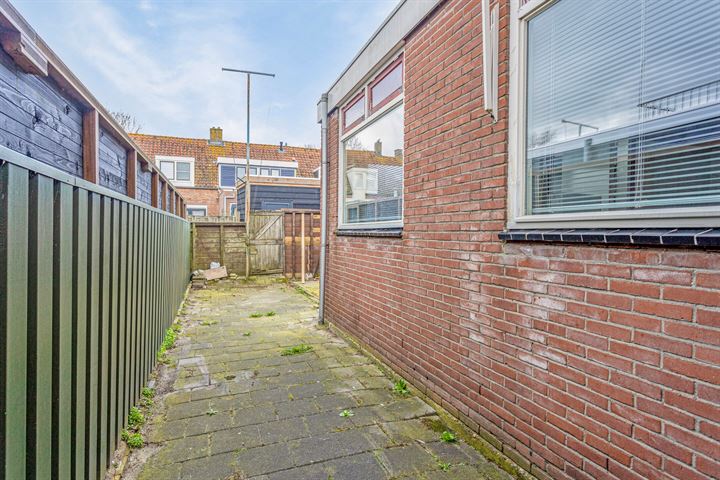 Bekijk foto 21 van Prinses Irenestraat 25