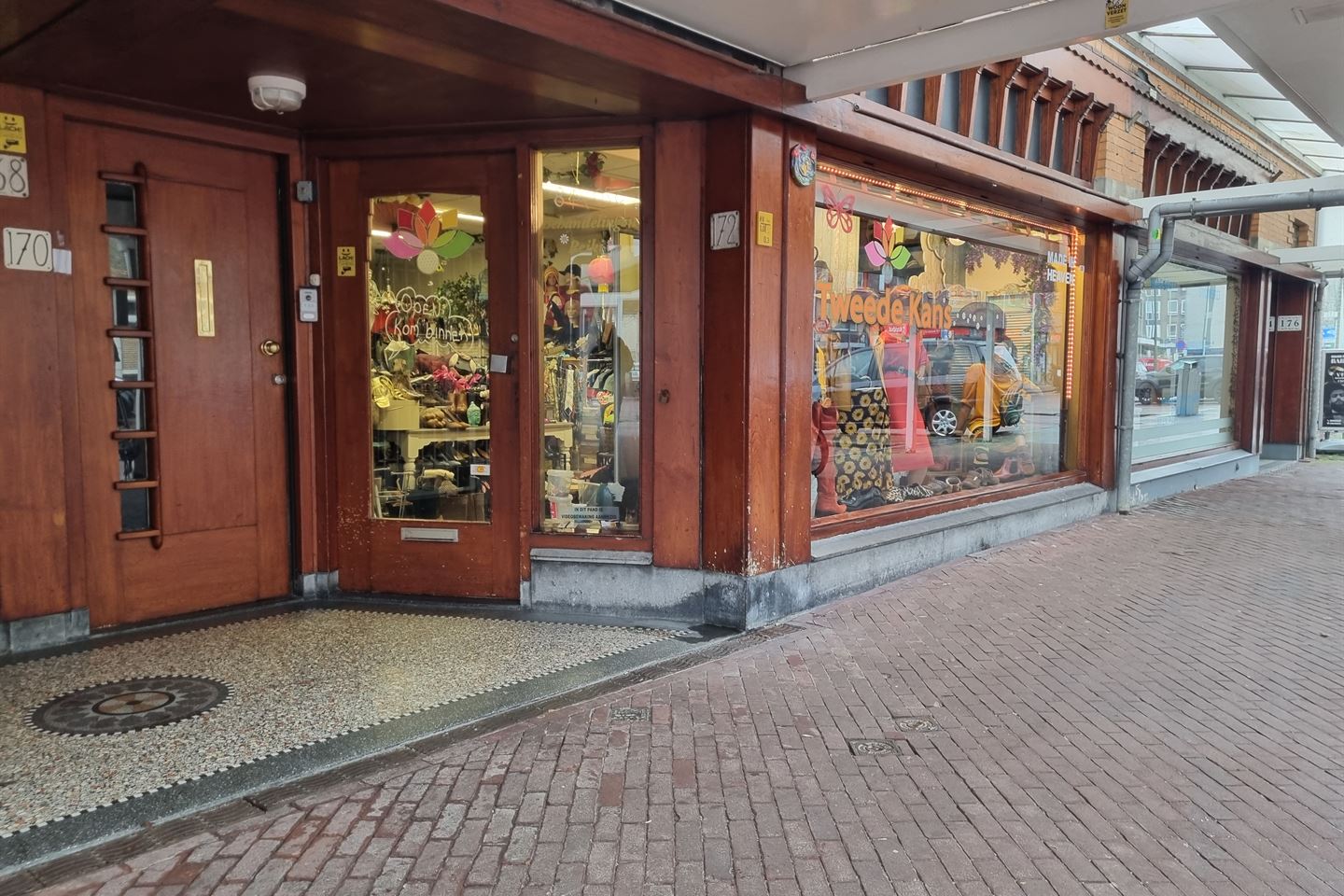 Bekijk foto 3 van Loosduinse Hoofdstraat 172