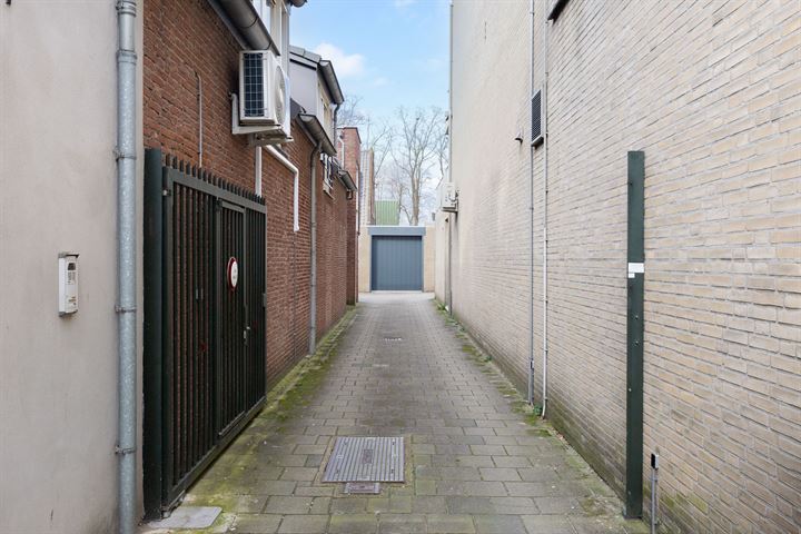 View photo 24 of Grotestraat 211-B