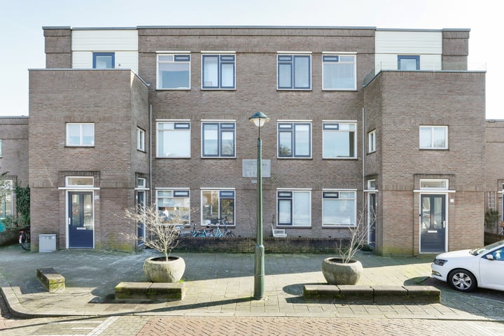 Bekijk foto 1 van Van der Venstraat 19