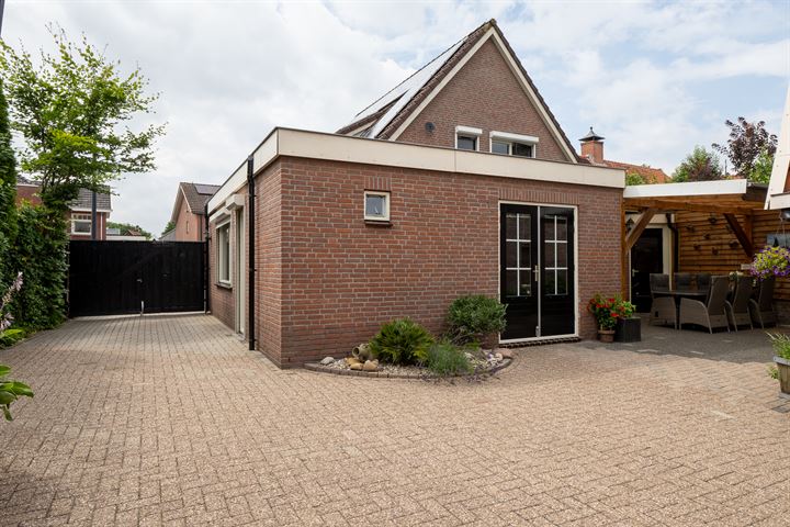 Bekijk foto 41 van Grotestraat 48