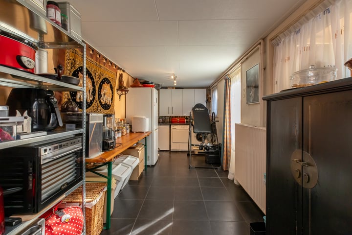 Bekijk foto 15 van Badhuisstraat 16