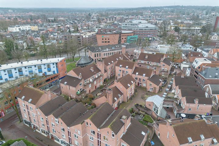 Bekijk foto 32 van Haagplein 42