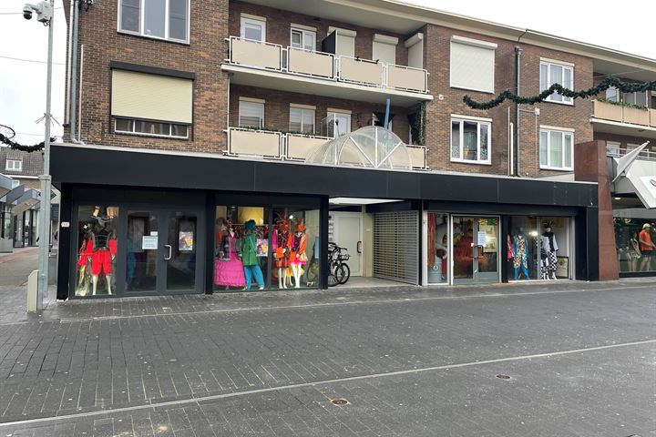 Salmstraat 40-50, Geleen