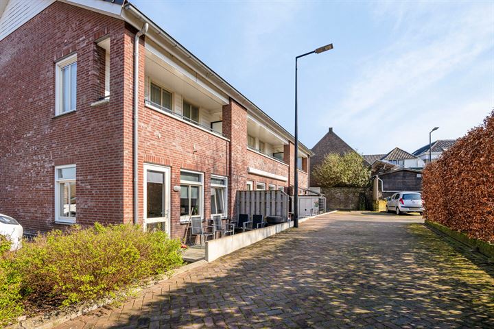 Bekijk foto 4 van Vrouwestraat 9