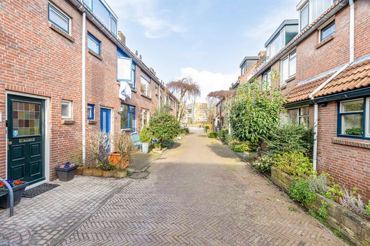 Bekijk foto 2 van Brillstraat 19