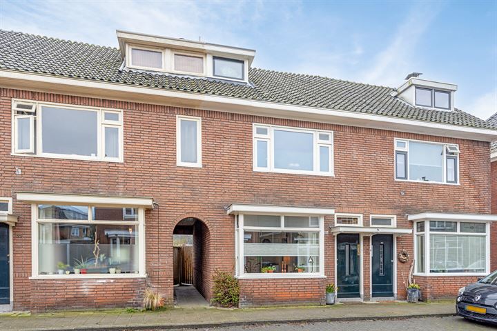 Bekijk foto 1 van Van Riebeekstraat 120