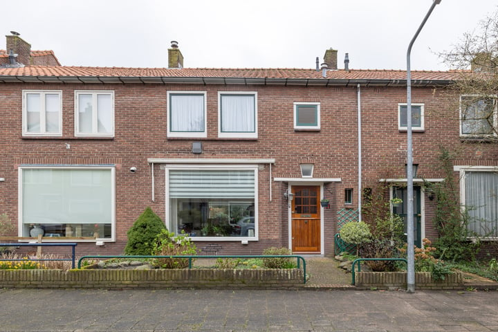 Bekijk foto 1 van C. Evertsenstraat 21