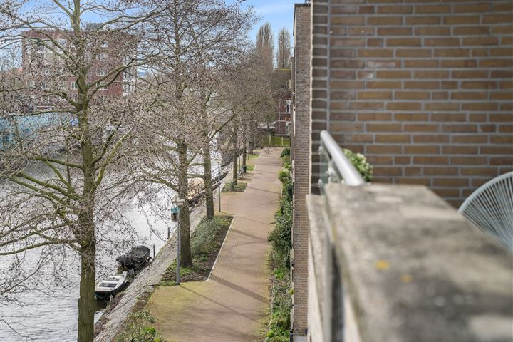 Bekijk foto 4 van H.J.M. Walenkampstraat 20