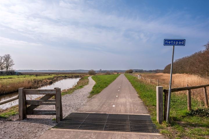 Bekijk foto 40 van Meerweg 51