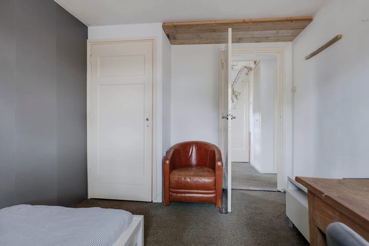 Foto 42 van Leeuwerikstraat 1