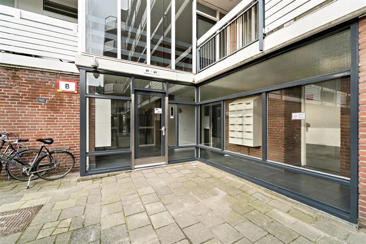 Bekijk foto 6 van Frederikstraat 403