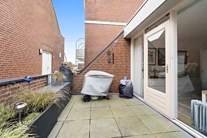 Bekijk foto 22 van Frederikstraat 403