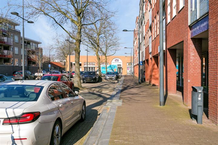 Bekijk foto 18 van Beiaardstraat 12