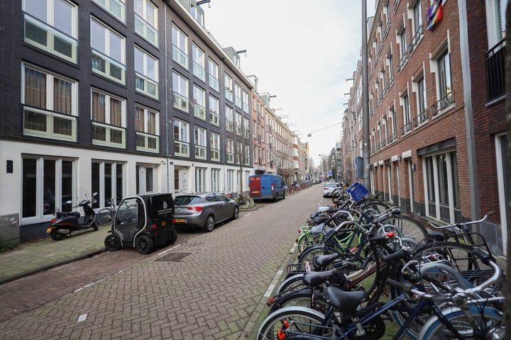 View photo 28 of Sint Willibrordusstraat 64-B