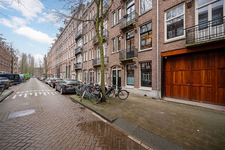 View photo 1 of Van Ostadestraat 27-H