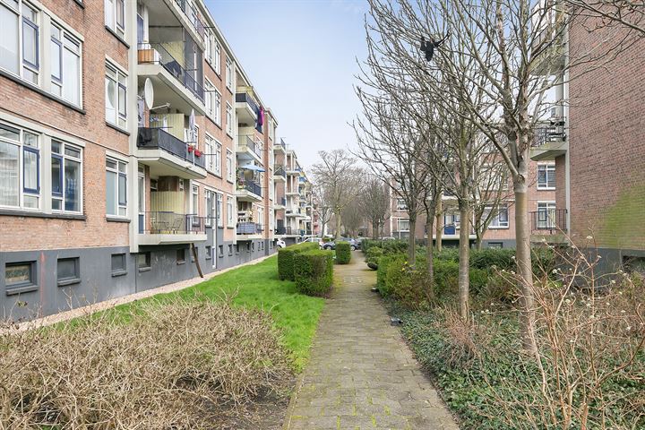 Bekijk foto 34 van Ruinerwoldstraat 18