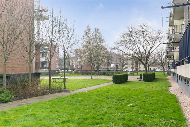 Bekijk foto 35 van Ruinerwoldstraat 18