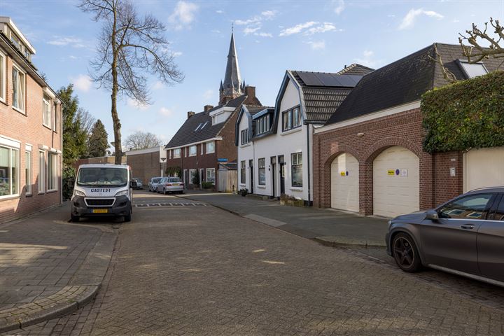 Bekijk foto 42 van Laagstraat 317