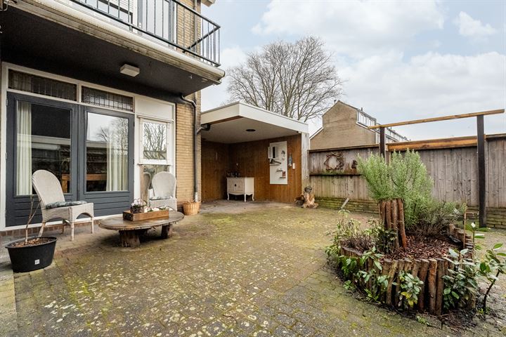 View photo 46 of Beyerinckstraat 43