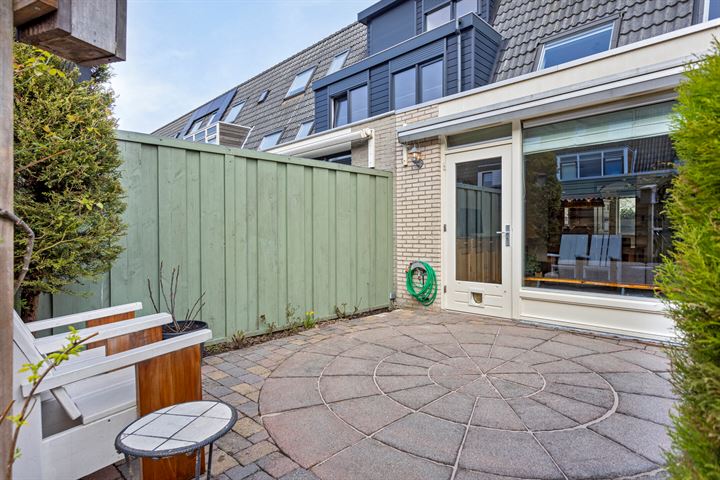 Bekijk foto 36 van Tobagostraat 9