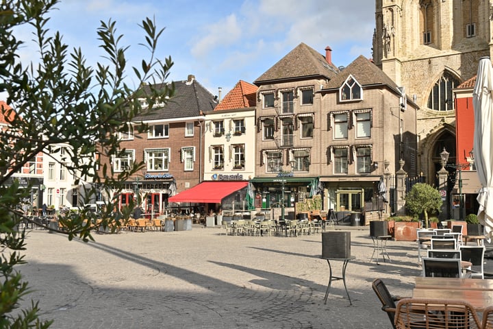 Bekijk foto 1 van Grote Markt 9-C