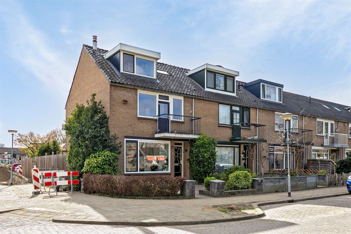 Bekijk foto 1 van Eastonstraat 36