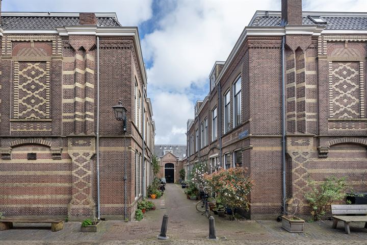 View photo 33 of Teylershofjestraat 3-RD