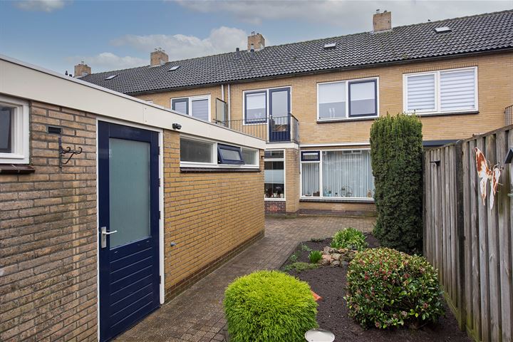 Bekijk foto 22 van Graaf Willem Lodewijkstraat 17