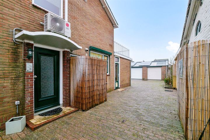 View photo 7 of Oranjeweg 36