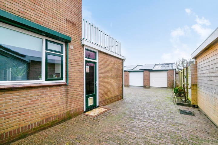 Photo 8 of Oranjeweg 36