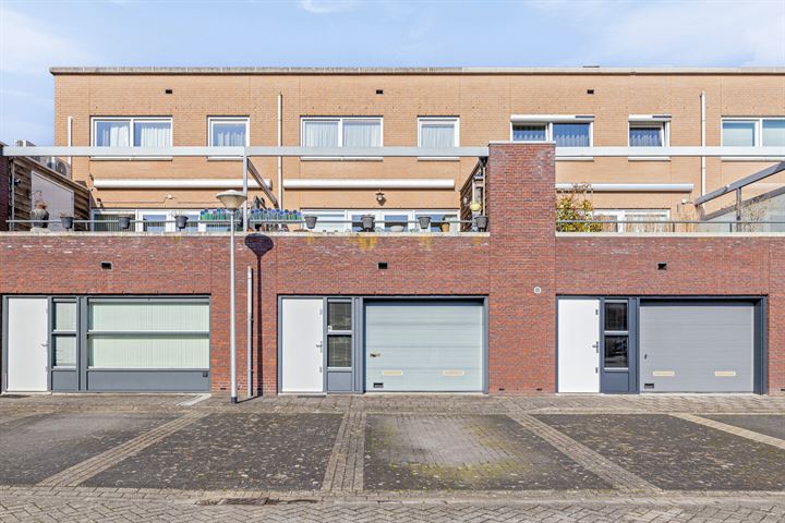 Bekijk foto 32 van Wielstraat 4