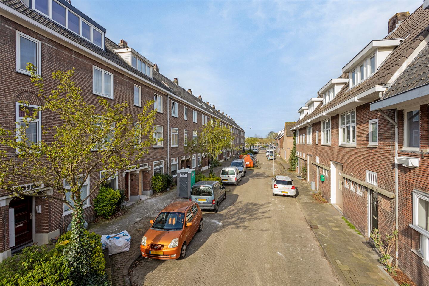 View photo 2 of Kalverstraat 18