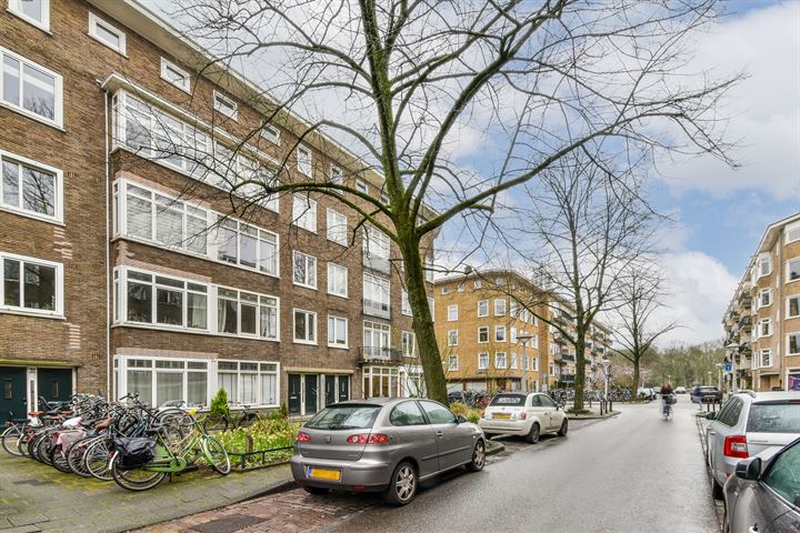 View photo 18 of Esmoreitstraat 28-HS