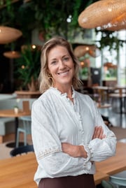 Esther van der Sar - Receptionist