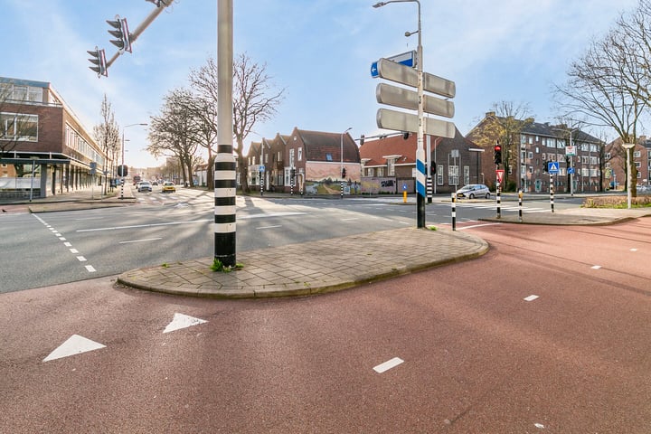 Bekijk foto 36 van Kapelaan Gerrit Grootstraat 62