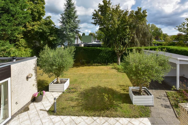 Foto 33 van Prins Clauslaan 1