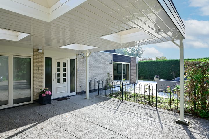 Foto 34 van Prins Clauslaan 1