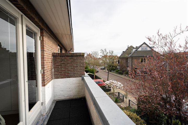 View photo 30 of Hyacinthstraat 34