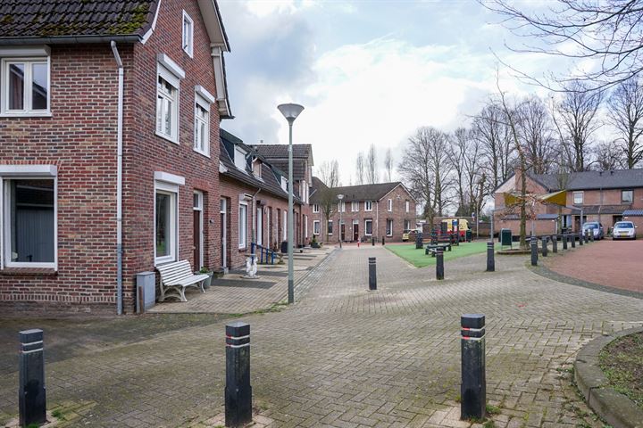 Bekijk foto 36 van Heulenderstraat 36